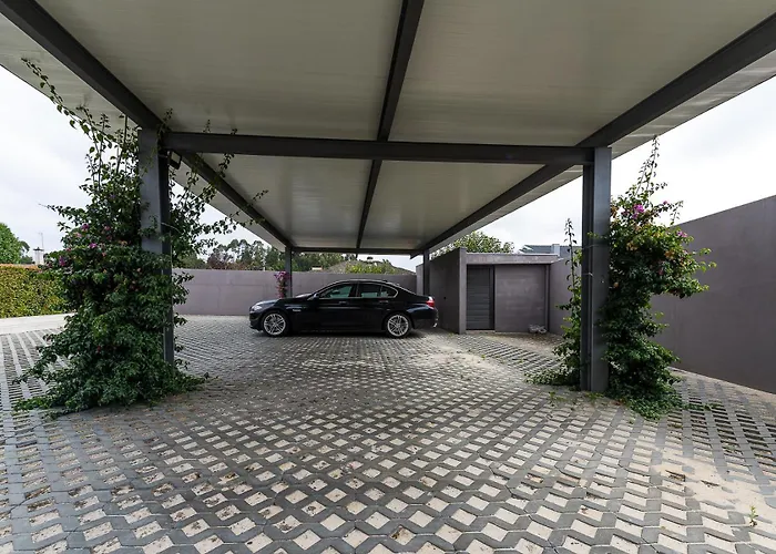 Villa Ab Real-estate